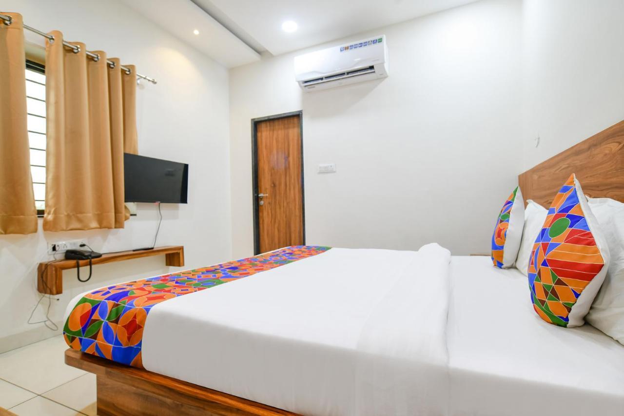 Hotel O Blue Sky Indore Ngoại thất bức ảnh