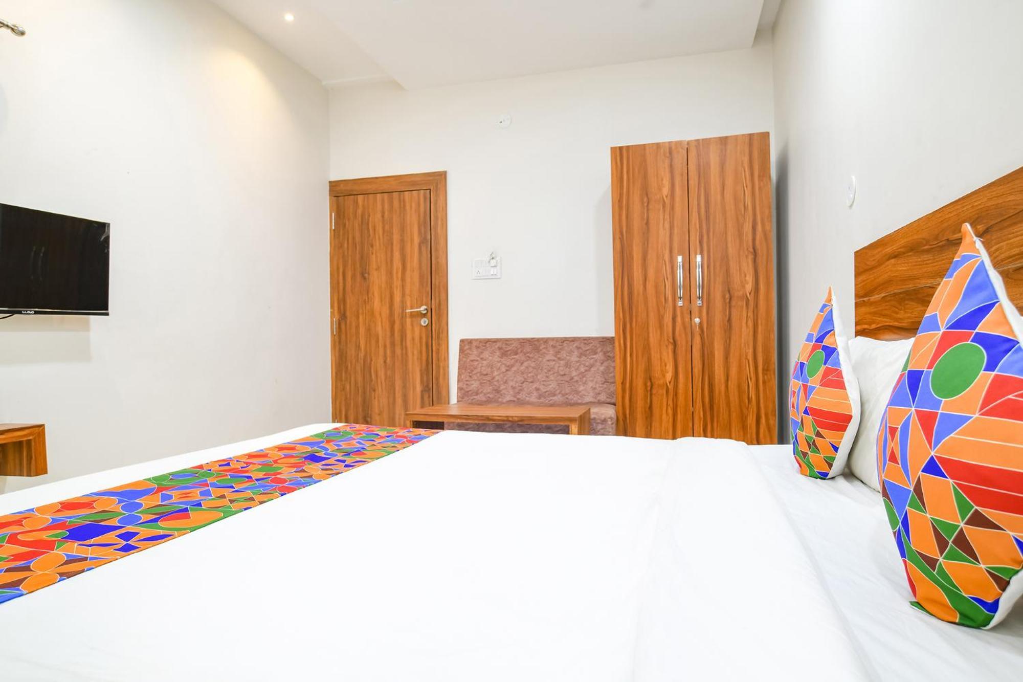 Hotel O Blue Sky Indore Ngoại thất bức ảnh