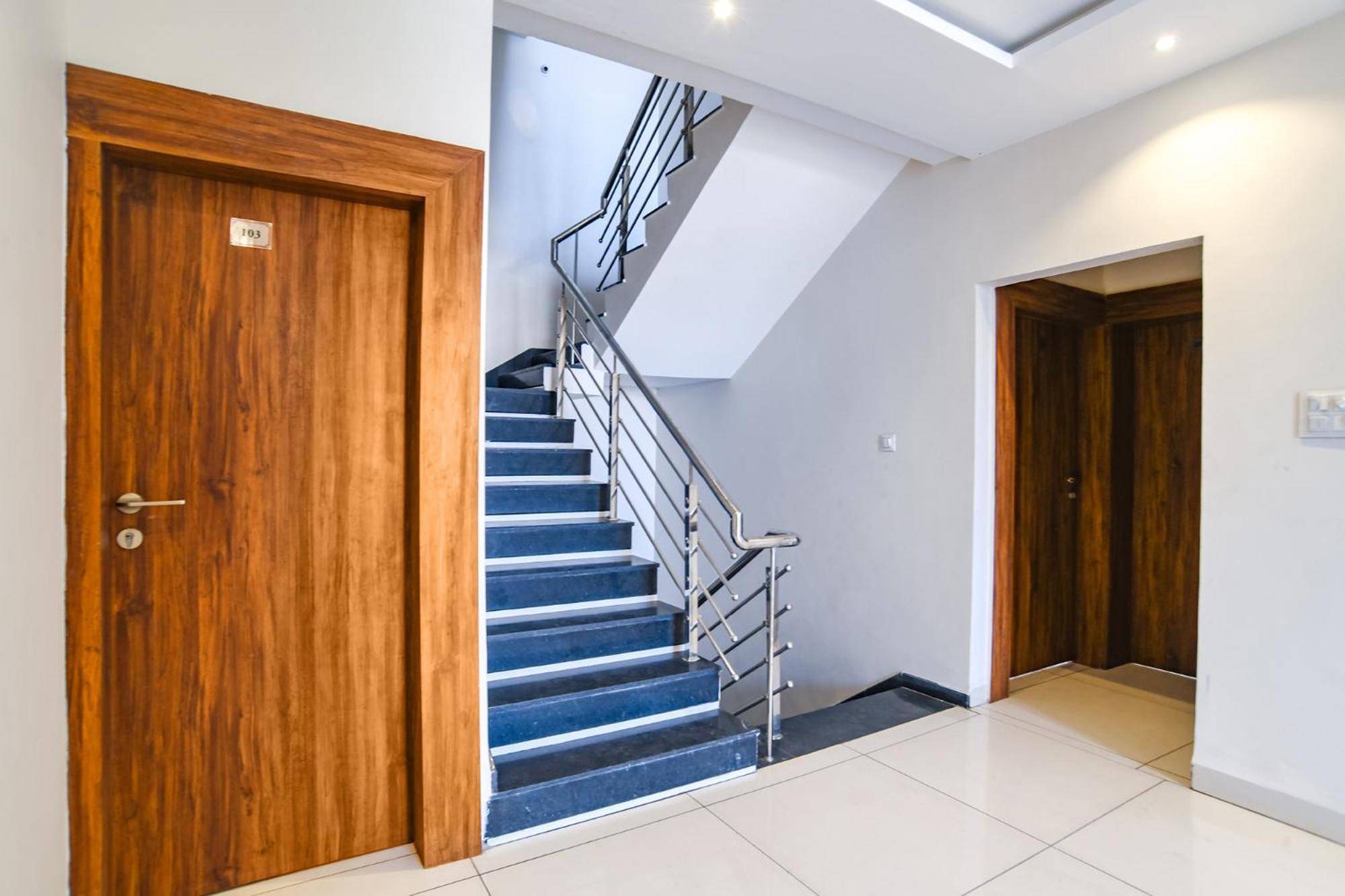 Hotel O Blue Sky Indore Ngoại thất bức ảnh