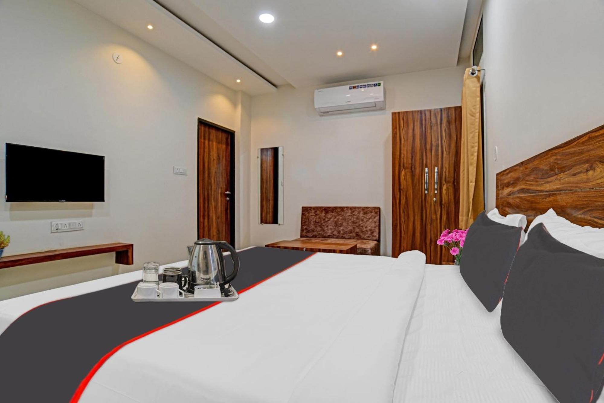 Hotel O Blue Sky Indore Ngoại thất bức ảnh