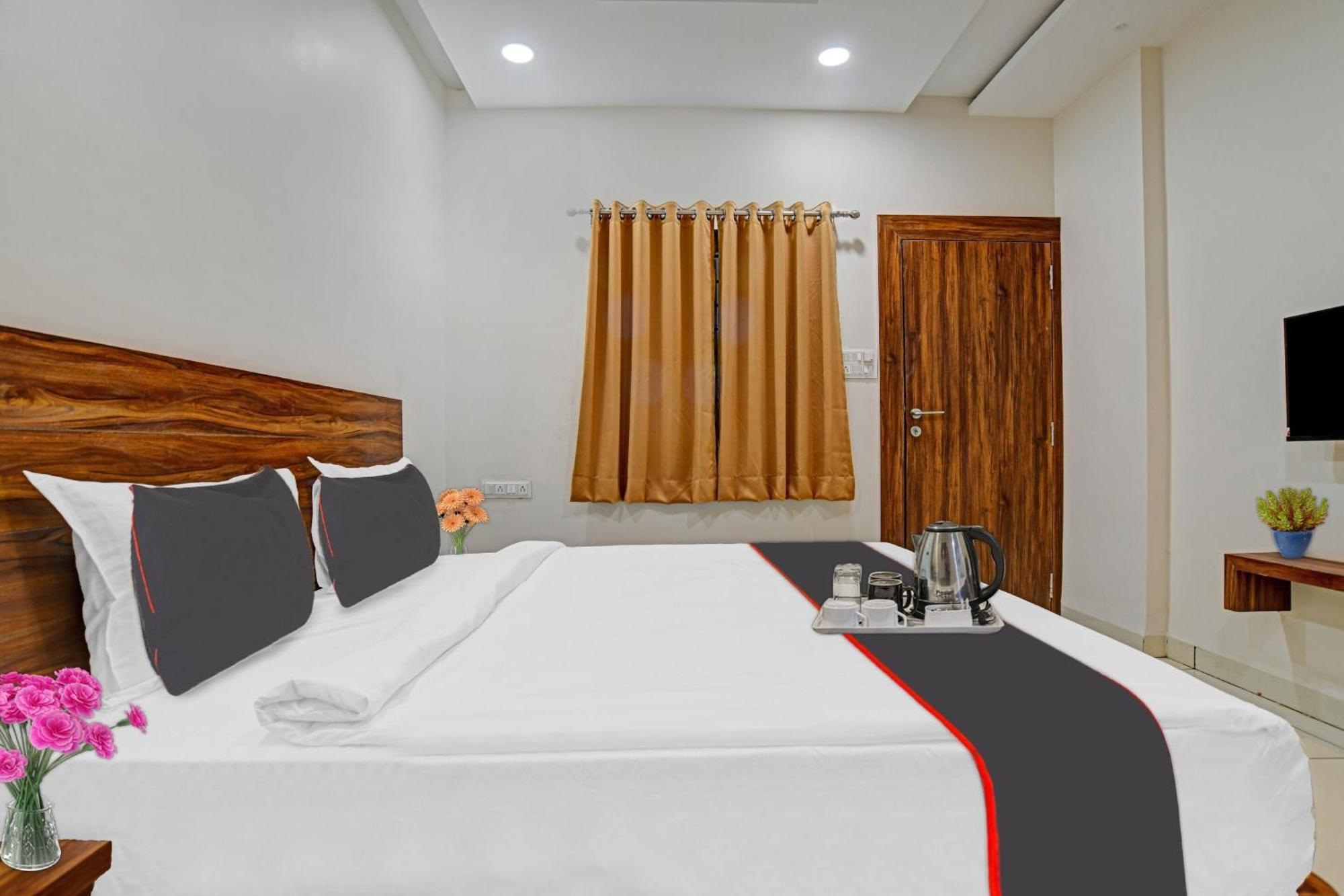Hotel O Blue Sky Indore Ngoại thất bức ảnh