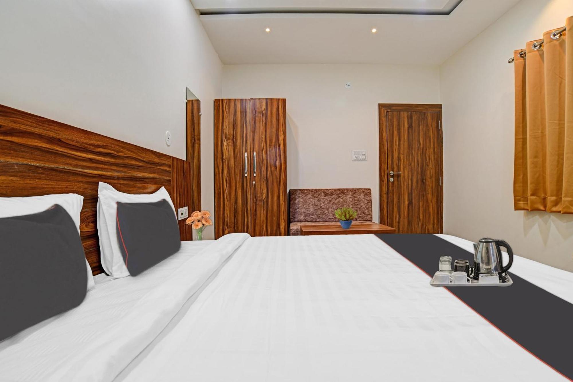 Hotel O Blue Sky Indore Ngoại thất bức ảnh