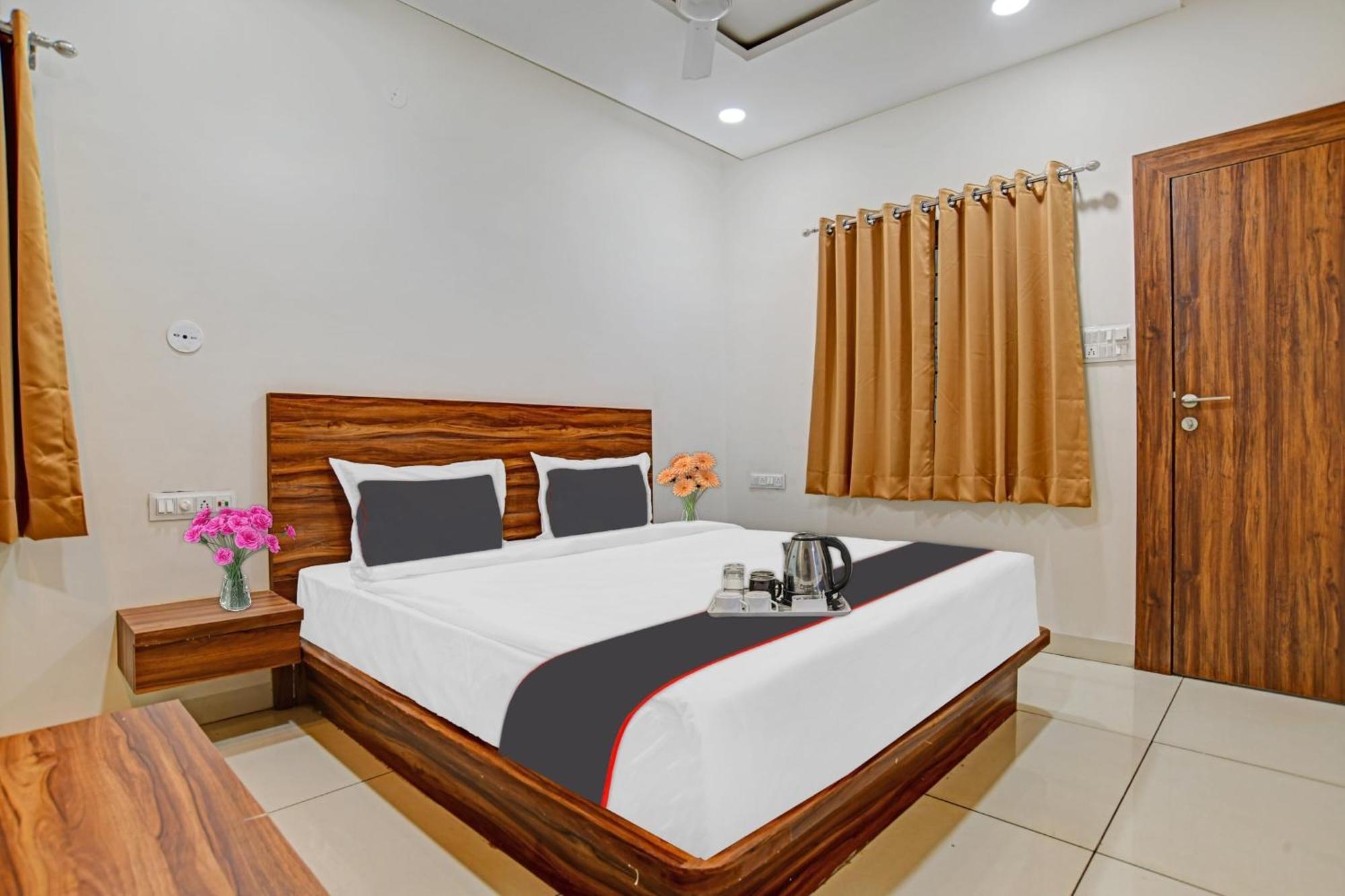 Hotel O Blue Sky Indore Ngoại thất bức ảnh